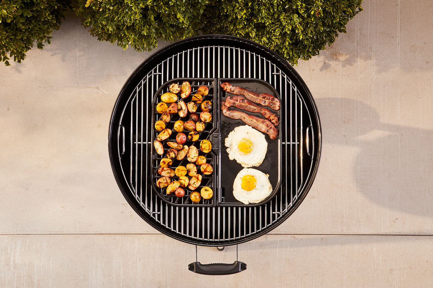 Weber Gourmet Barbecue System Grill and Griddle Station